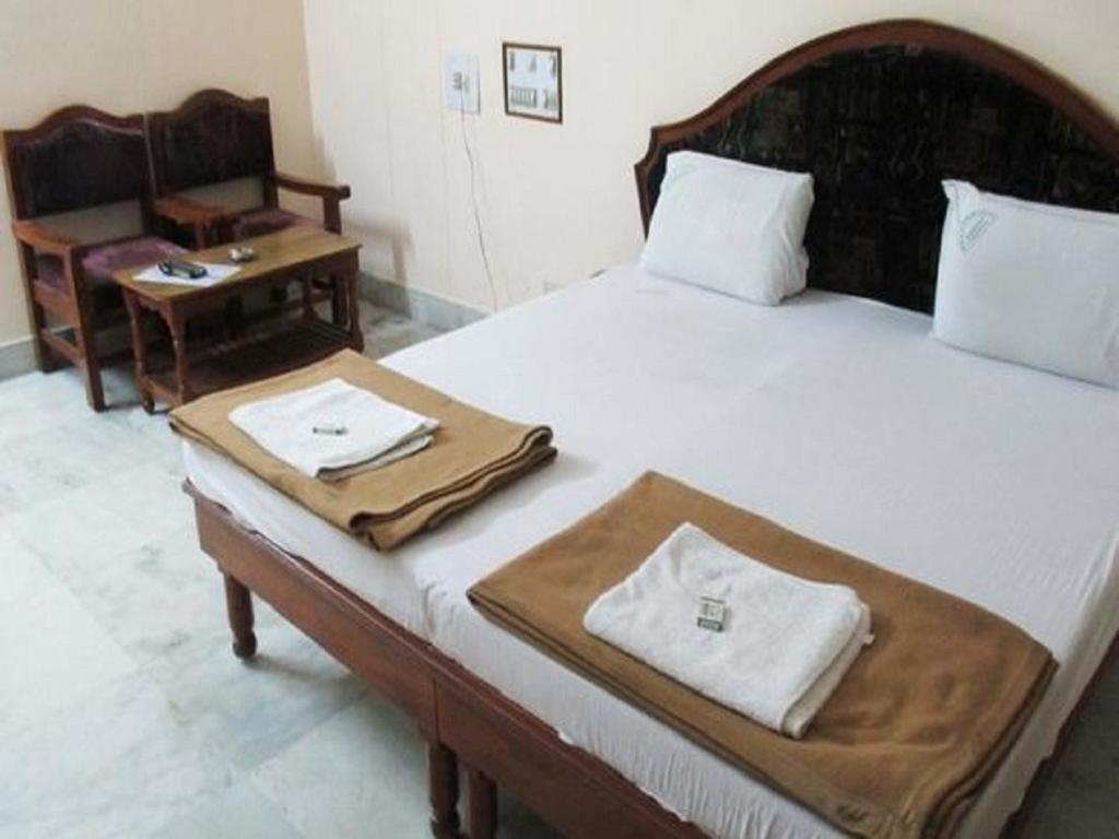Hotel Geethanjali Residency Bhadrachalam Ngoại thất bức ảnh